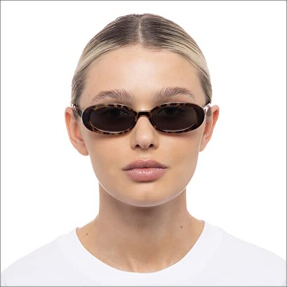 Slimline Oval Sunglasses with Polycarbonate Frame and Lenses main image 5